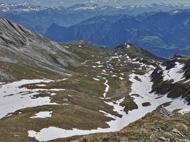 Hinder Tal